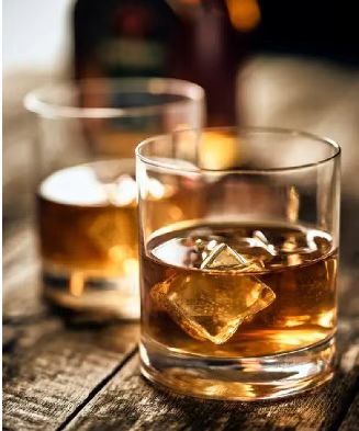 Retail & Logistics - High-volume bagging ice